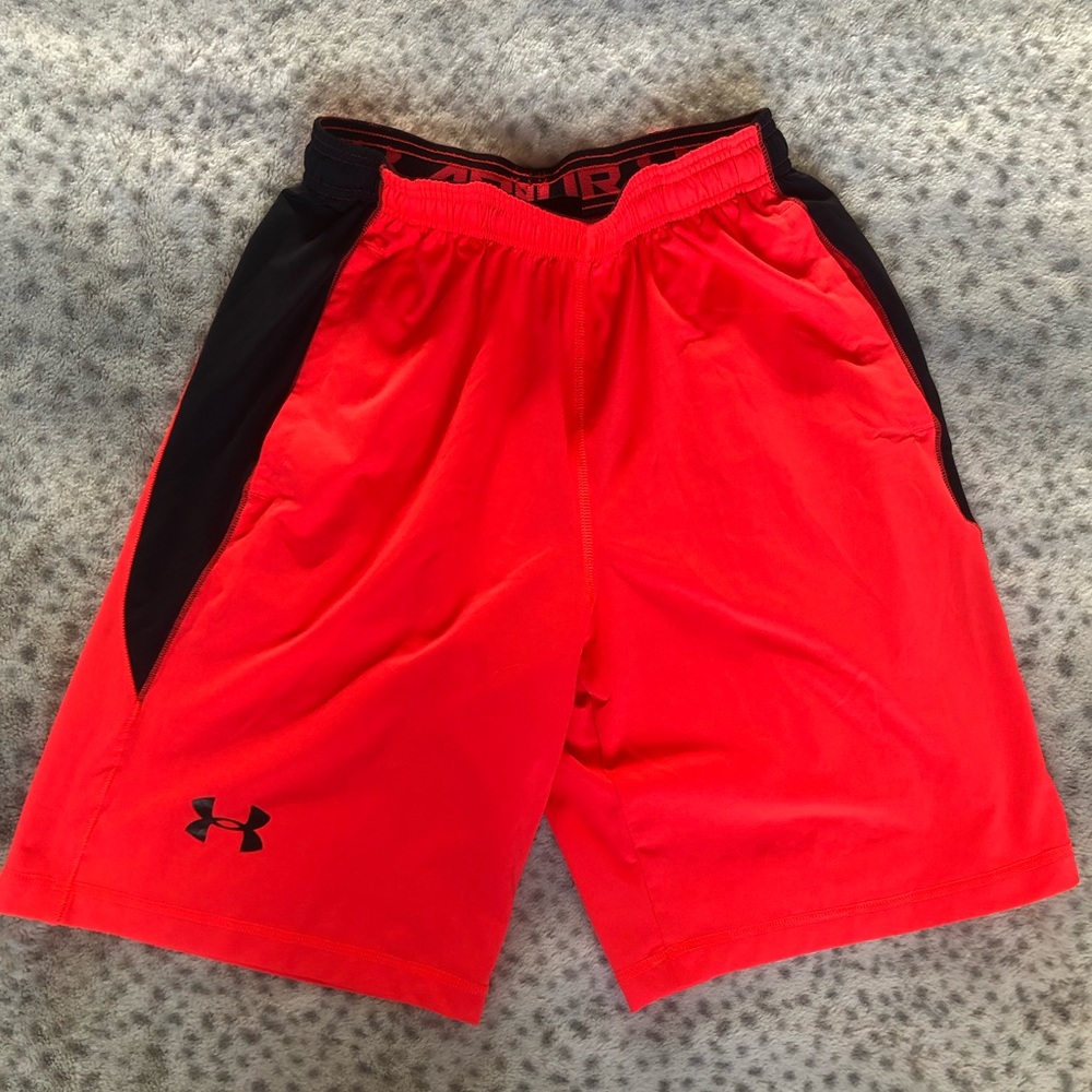 Men’s Small Under Armour Shorts